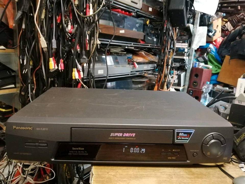 PANASONIC NV-FJ610EG-K, Videocassettenrecorder, guter Zustand!!