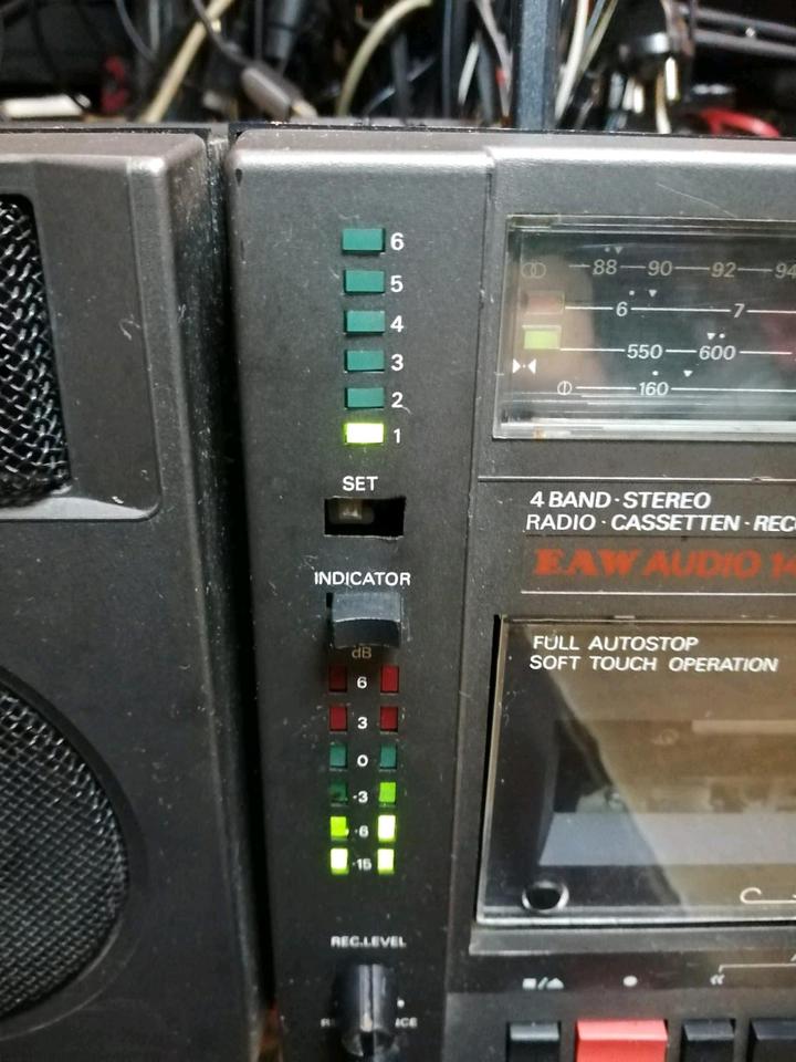 RFT EAW AUDIO 145, Radio-Cassetten-Recorder, etwas DEFEKT!!!