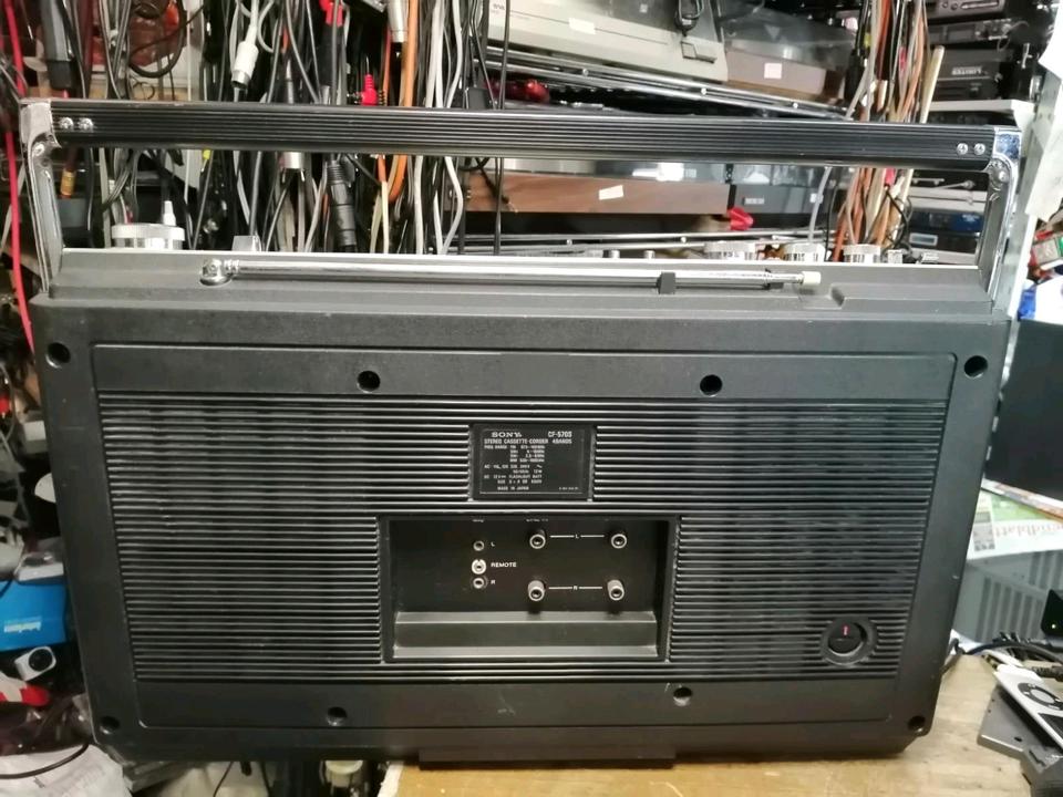 SONY CF-570S, Stereo Radio-Cassetten-Recorder, etwas DEFEKT!!