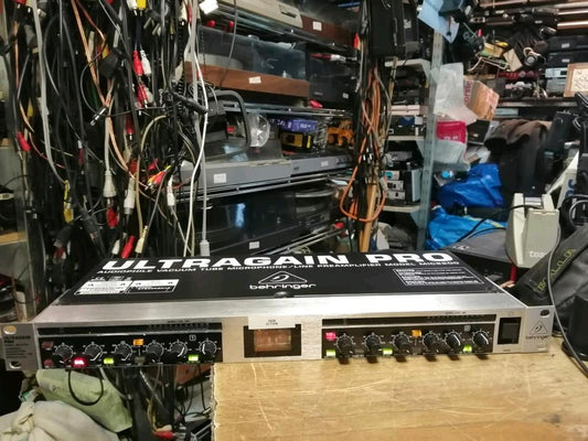 BEHRINGER Ultragain Pro Mic, Vakuumrõhrenverstärker!!