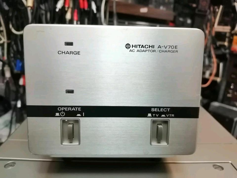 HITACHI VT-7000E Videorecorder, Adapter und Videocamera!!!