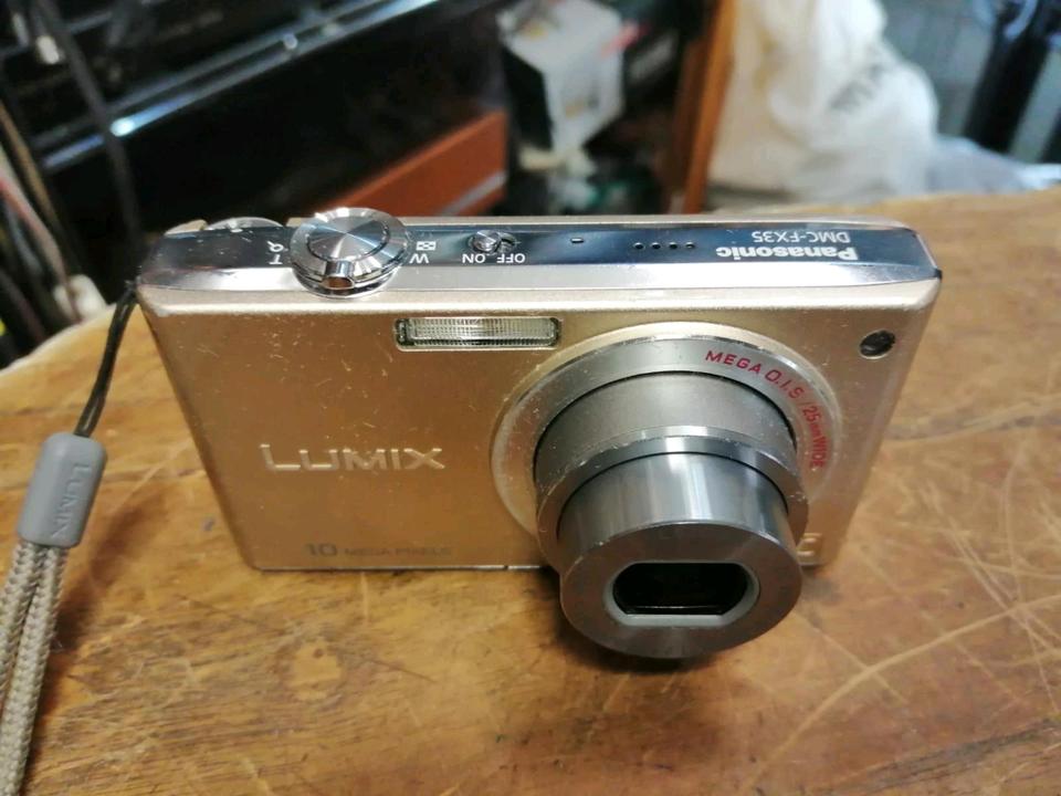 PANASONIC Lumix FX35, Digital-Kamera mit Zubehör!!!