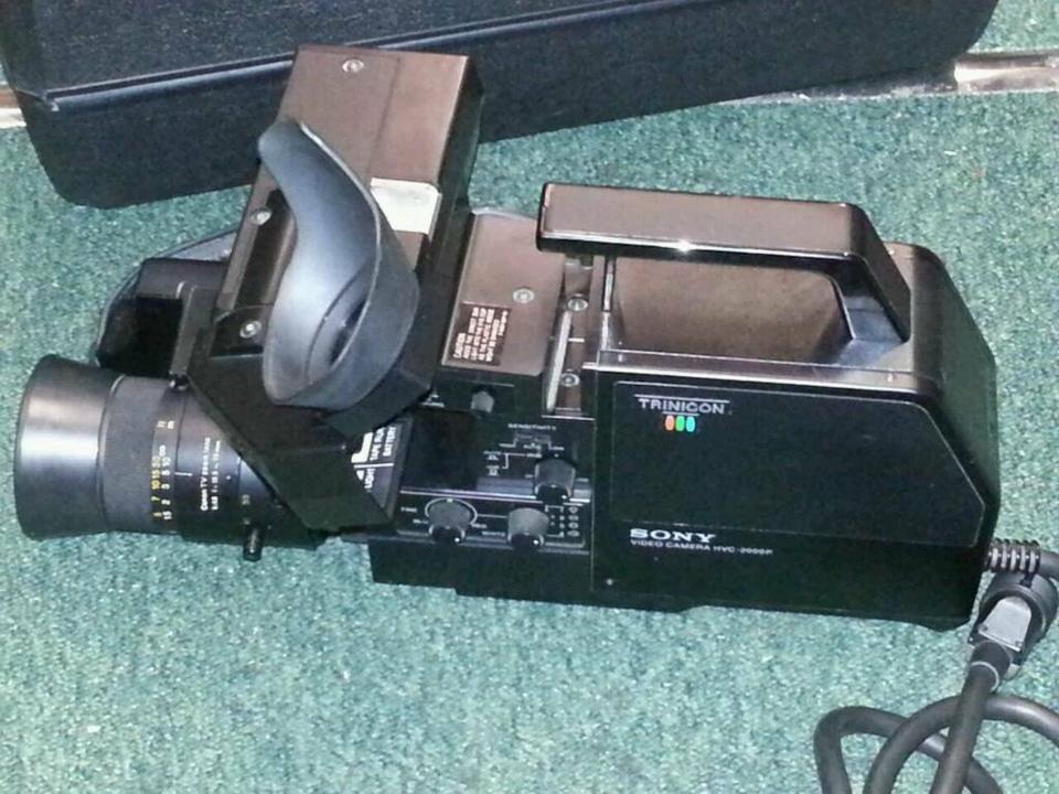 SONY HVC-2000 P + BLAUPUNKT RTX-260EG, Videorecorder+Videocamera