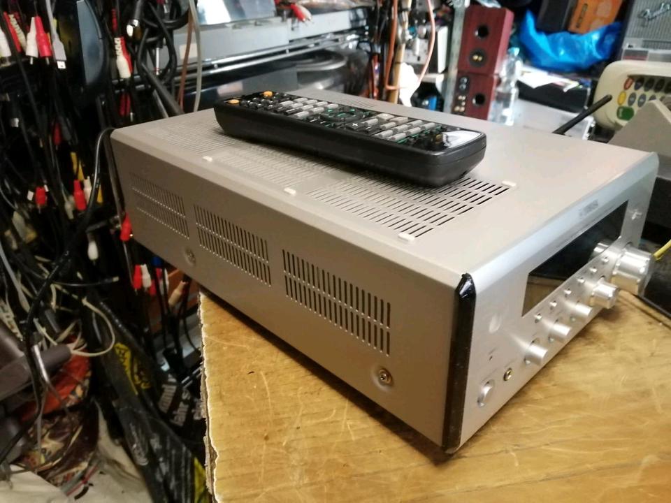 YAMAHA RX-E810, Receiver mit Tuner, Original-Fernbedienung!!