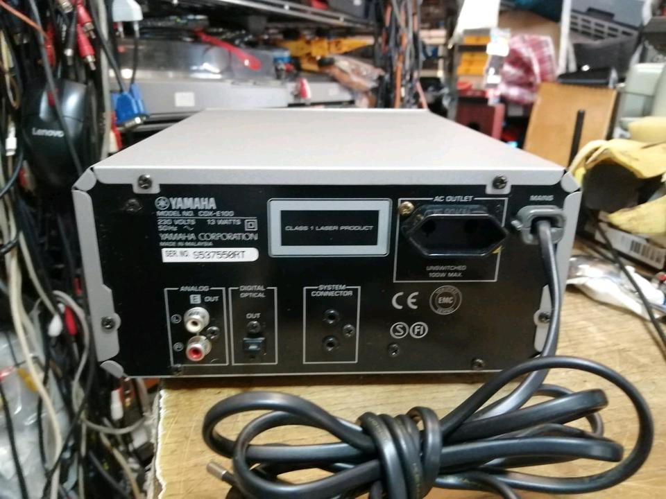 YAMAHA CDX-E100, CD-Player OHNE Fernbedienung!!!
