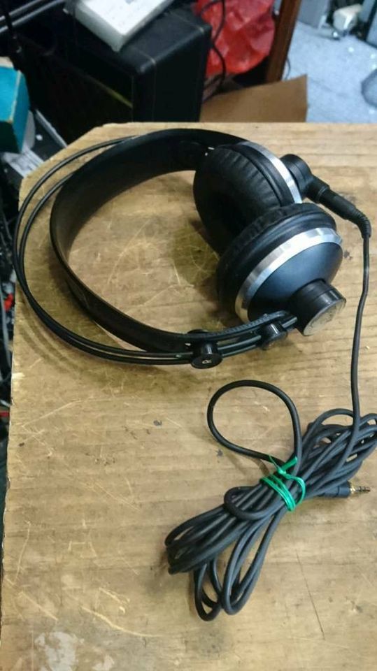 AKG K171 Studio Kopfhörer, Kabel mit 3,5 mm Klinkestecker