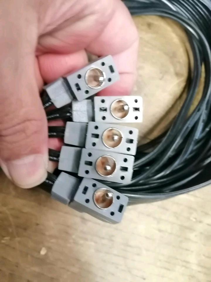 3 Lautsprecherkabel awm 2468 vw-1, 18 ang unielec, guter Zustand!