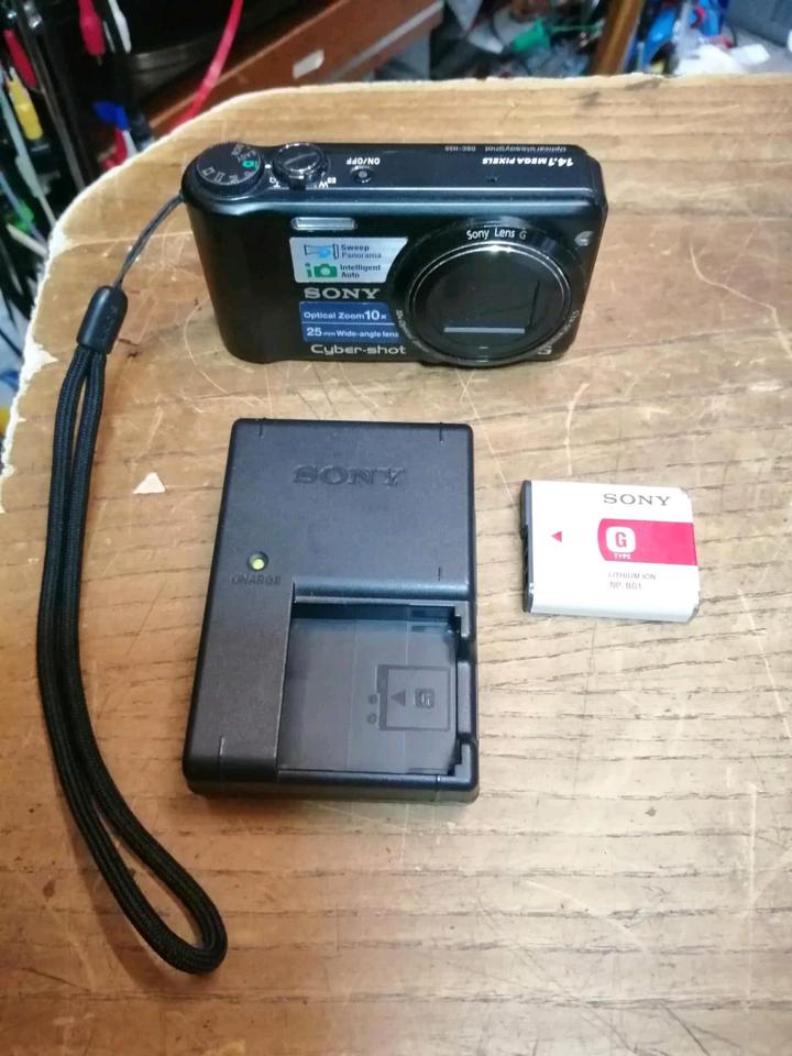 SONY DSC-H55, Digital-Kamera mit Zubehör!!