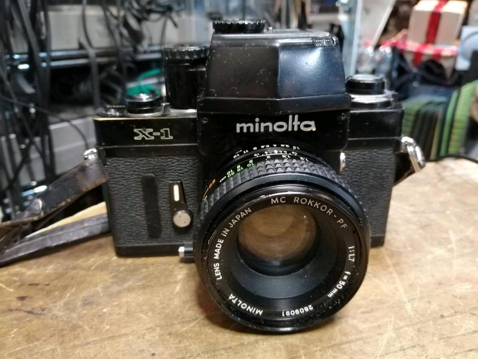 MINOLTA X-1, Analog-Kamera + MINOLTA MC ROKKOR Objektiv!!!