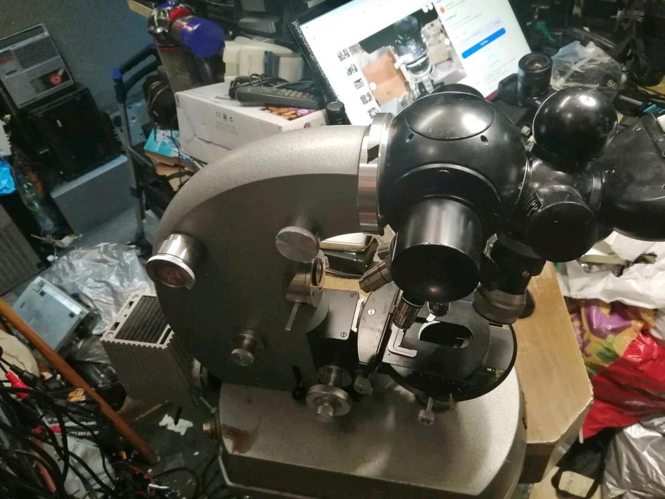 MIKROSKOP CARL ZEISS mit 5 Objektiven, NICHT GETESTET!!!