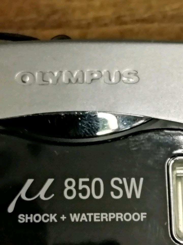 OLYMPUS MJU 850 SW, Digital-Kamera mit Zubehör!!!