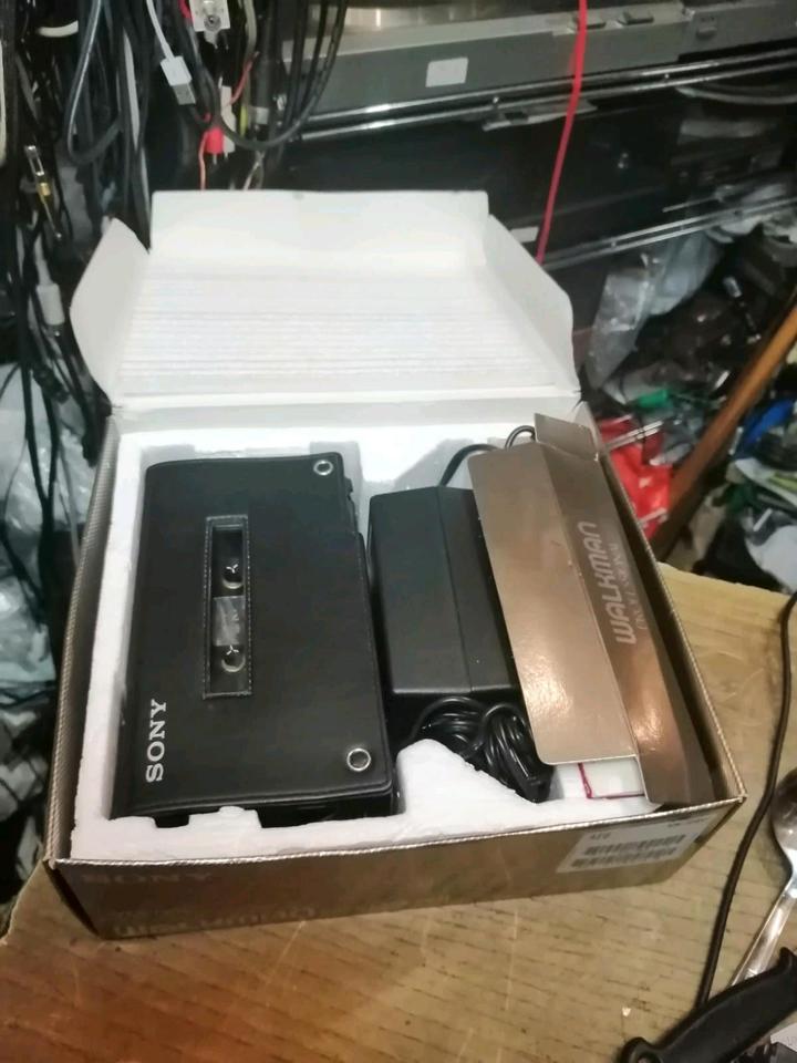SONY WM-D6C, Walkman + SONY BP-23 Batteriefach!!