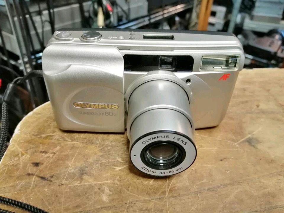 OLYMPUS SUPERZOOM 80G, Analog-Kamera!