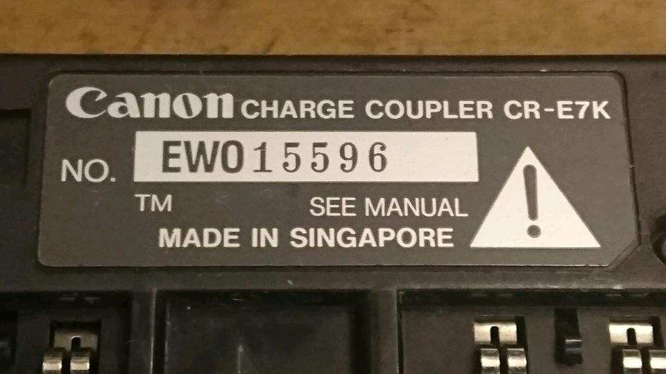 CANON CR-E7K Charger Coupler/Ladegerät mit festem Kabel