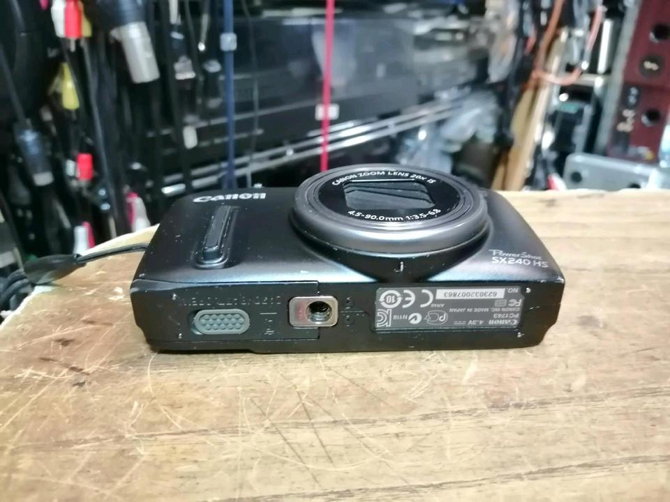 CANON PowerShot SX240HS, Digital-Kamera mit Zubehör!!