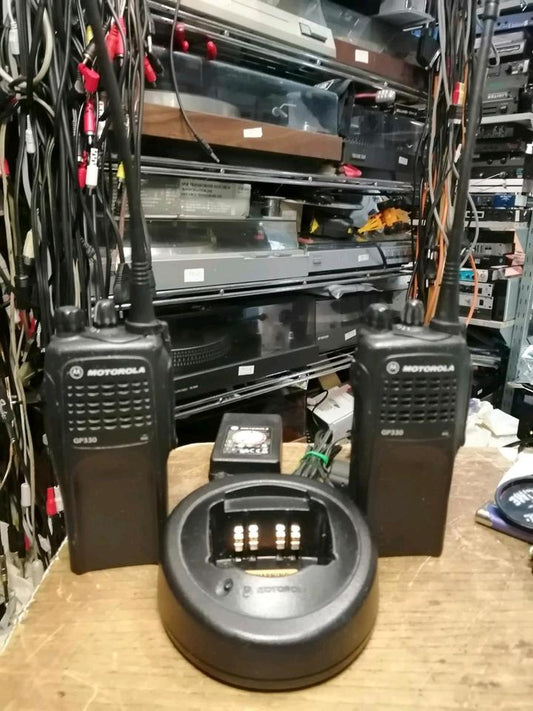 MOTOROLA GP330, 2 Stück Handfunkgeräte, guter Zustand!!!