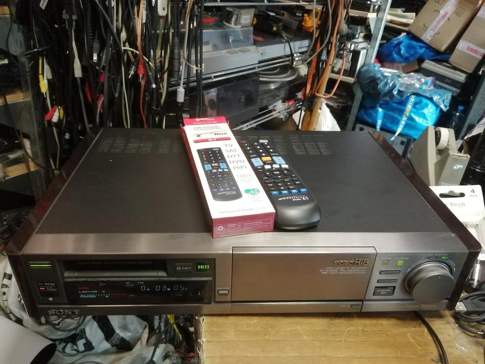 SONY EV-S9000E, Videocassettenrecorder Hi8 +Video 8 +Digital 8!!!