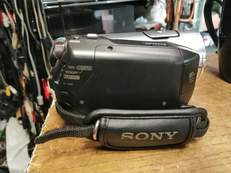 SONY HDR-HC5E, MiniDV-Videocamera + Zubehör, OHNE Speicherkarte!!