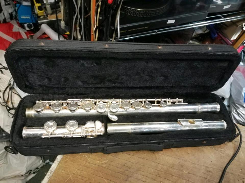 QUERFLÖTE Stewart Ellis, mit Tasche (beschädigt)