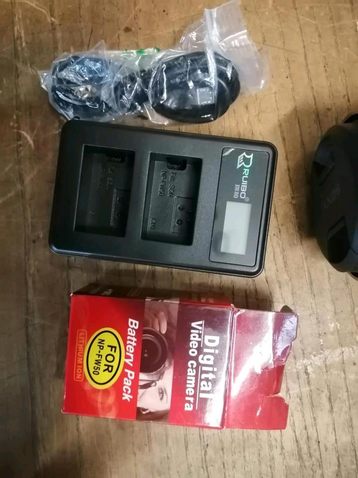 SONY ALPHA ILCE 5000, Digital-Kamera+Objektiv und Zubehör!