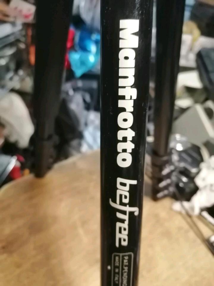 MANFROTTO befree MKBFRA4-BH, Stativ für Kameras!!