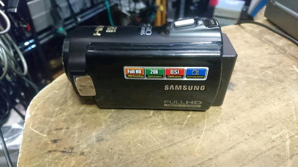 SAMSUNG HMX-H200BP, Digital Videocamera mit Zubehör!!!