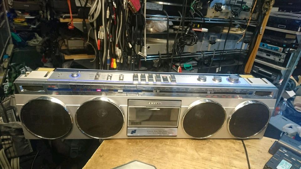 SANYO M7830LU, Radio-Cassetten-Recorder, etwas DEFEKT!!