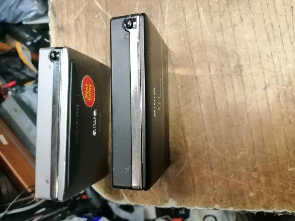 2 AIWA Walkman: HS-PX310 + HS-PX337, beide Walkman sind DEFEKT!!!