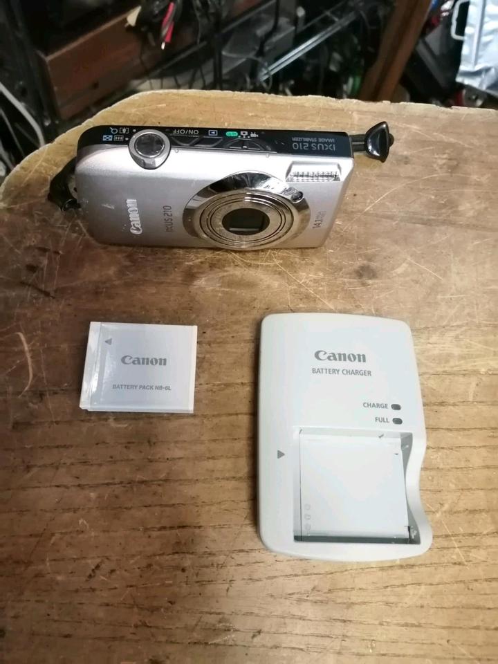 CANON IXUS 210, Digital-Kamera mit Zubehör!! guter Zustand!!