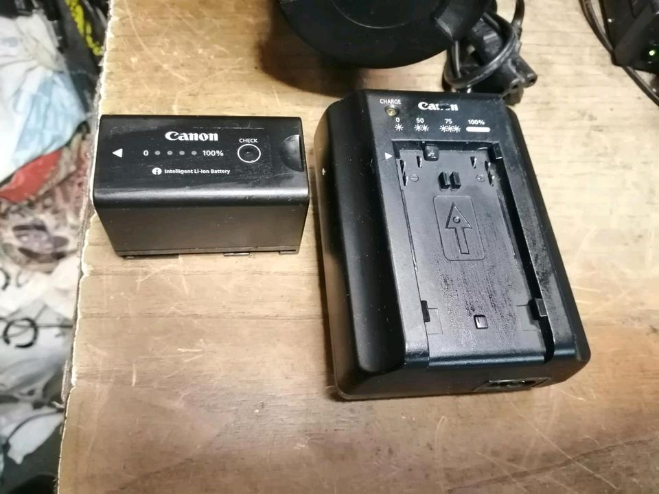 CANON EOS C100, Digital-Kamera mit SIGMA Objektiv, guter Zustand