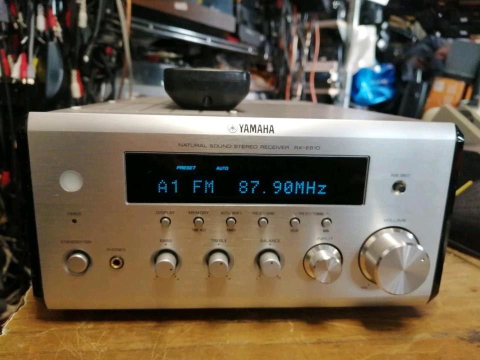YAMAHA RX-E810, Receiver mit Tuner, Original-Fernbedienung!!