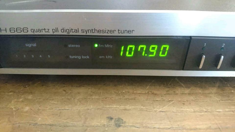 SIEMENS Typ: RH 666 Tuner, guter Zustand!