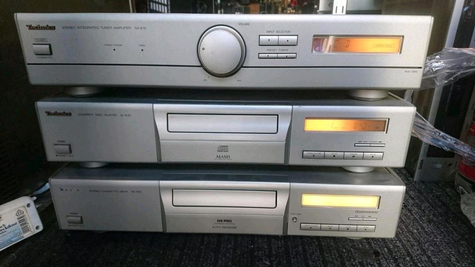 TECHNICS: SA-E10 Tuner/Amplifier, SL-E10 CD-Player und RS-E10 Cassetten-Deck