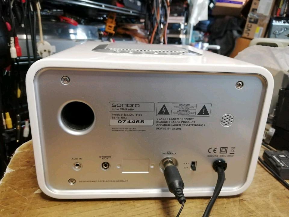 SONORO No.: AU-1100 cubo CD-Radio, etwas DEFEKT!!!