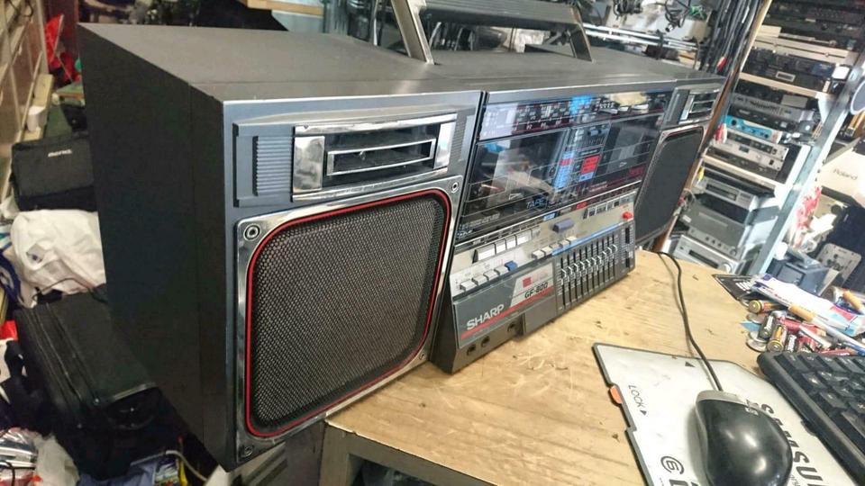 SHARP GF-800H(D), Doppel-Radiocassetten-Recorder, DEFEKT!