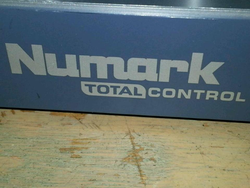 NUMARK Total Control, Mixer mit USB-KABEL, toll!