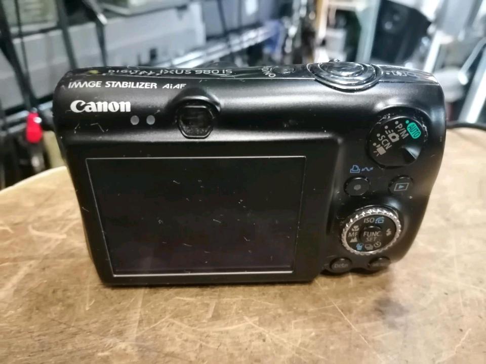 CANON IXUS 980 IS, Digital-Kamera mit Zubehör!!!