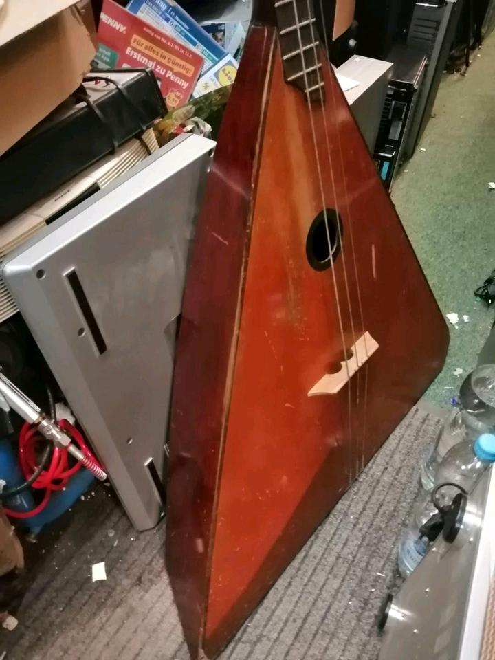 Große BALALAIKA, 3 Saiten!!!