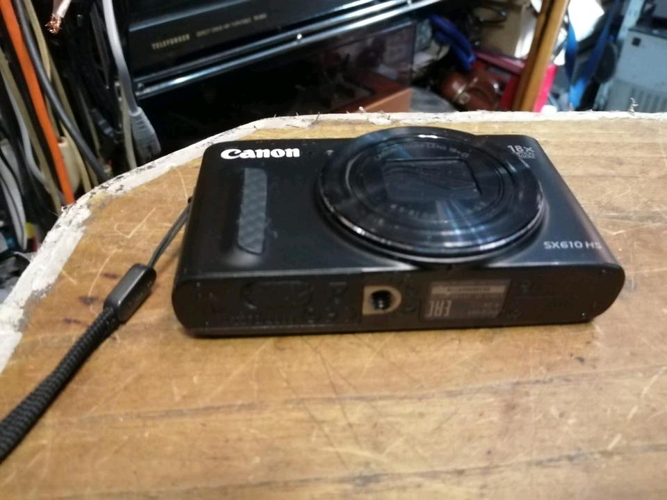 CANON POWERSHOT SX610 HS, Digital-Kamera mit Zubehör!!