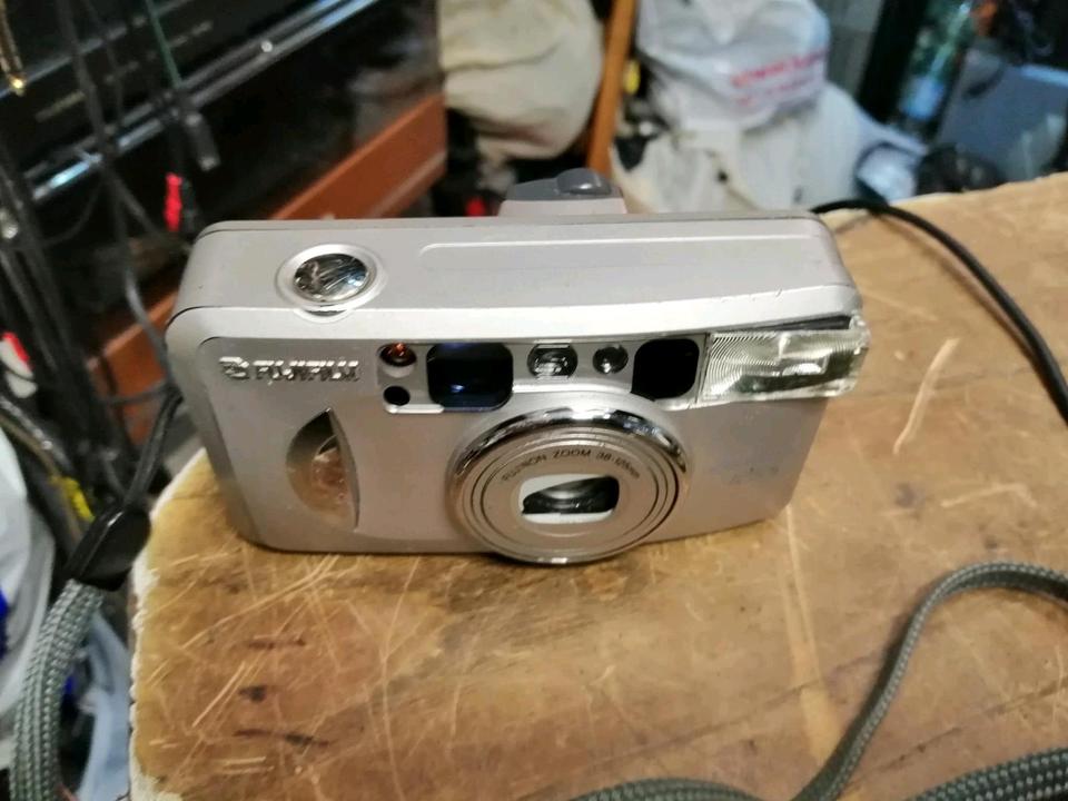 FUJIFILM Zoom Date 125S, Analog-Kamera!!
