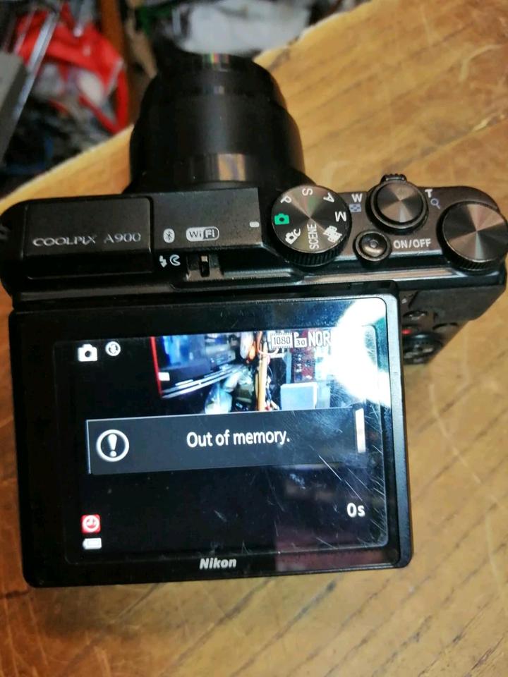 NIKON COOLPIX a900, Digital-Kamera, DEFEKT!!