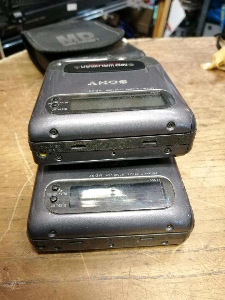 SONY MZ-R2, 2 portable MD-Walkman, DEFEKT!!!