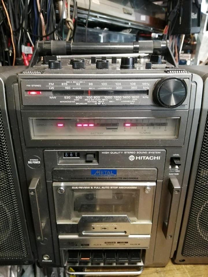 HITACHI TRK-914OE, Radio-Cassetten-Recorder, etwas DEFEKT!!!