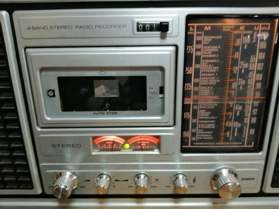 GRUNDIG C9000 AUTOMATIC, Radio-Cassetten-Recorder, etwas DEFEK!