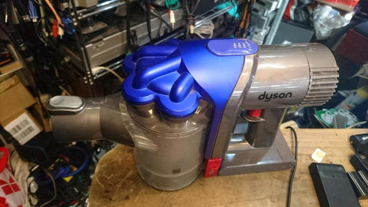 DYSON DC35 multi floor, Akku-Staubsauger mit Zubehör!!