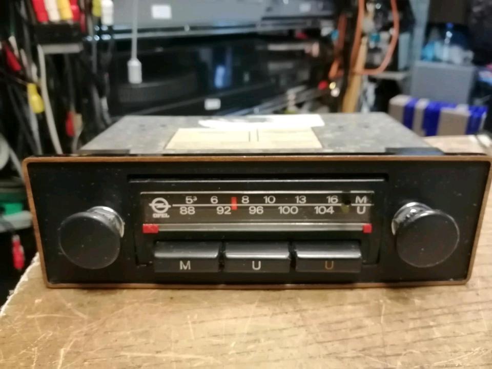 Ftz U 108 Oldtimer Opel, Auto-Radio,, guter Zustand!!