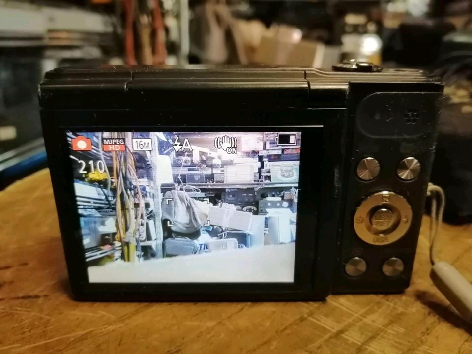 PANASONIC DMC-SZ10, Digital-Kamera mit Zubehör!!