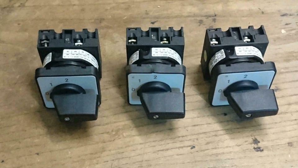 3x MOELLER TO-1-8240 Schalter, NEU, aber OHNE Originalkarton!