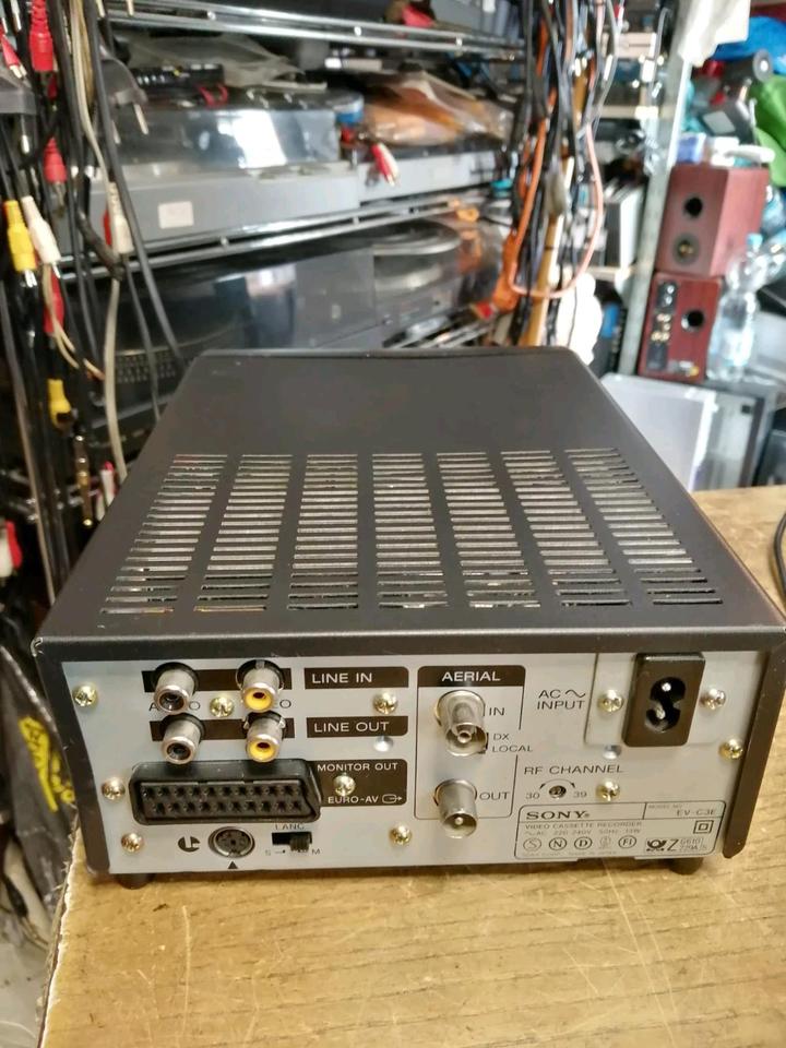 SONY EV-C3E, Videocassettenrecorder Video 8, DEFEKT!!!