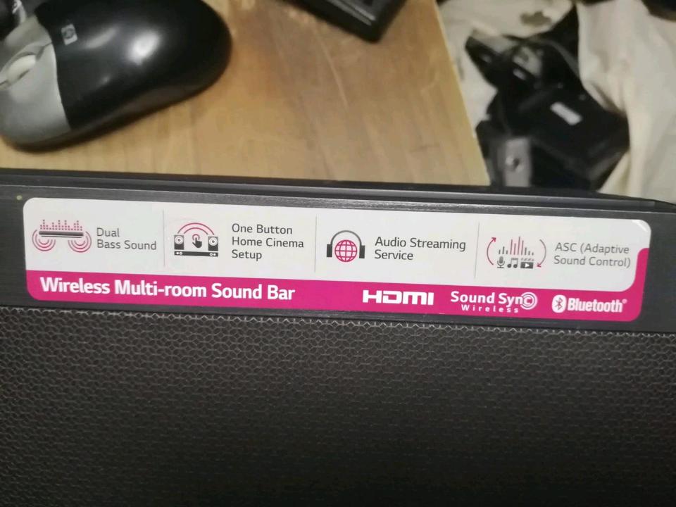 LG DSH7 wireless Multi-Room Sound Bar mit Bluetooth!!